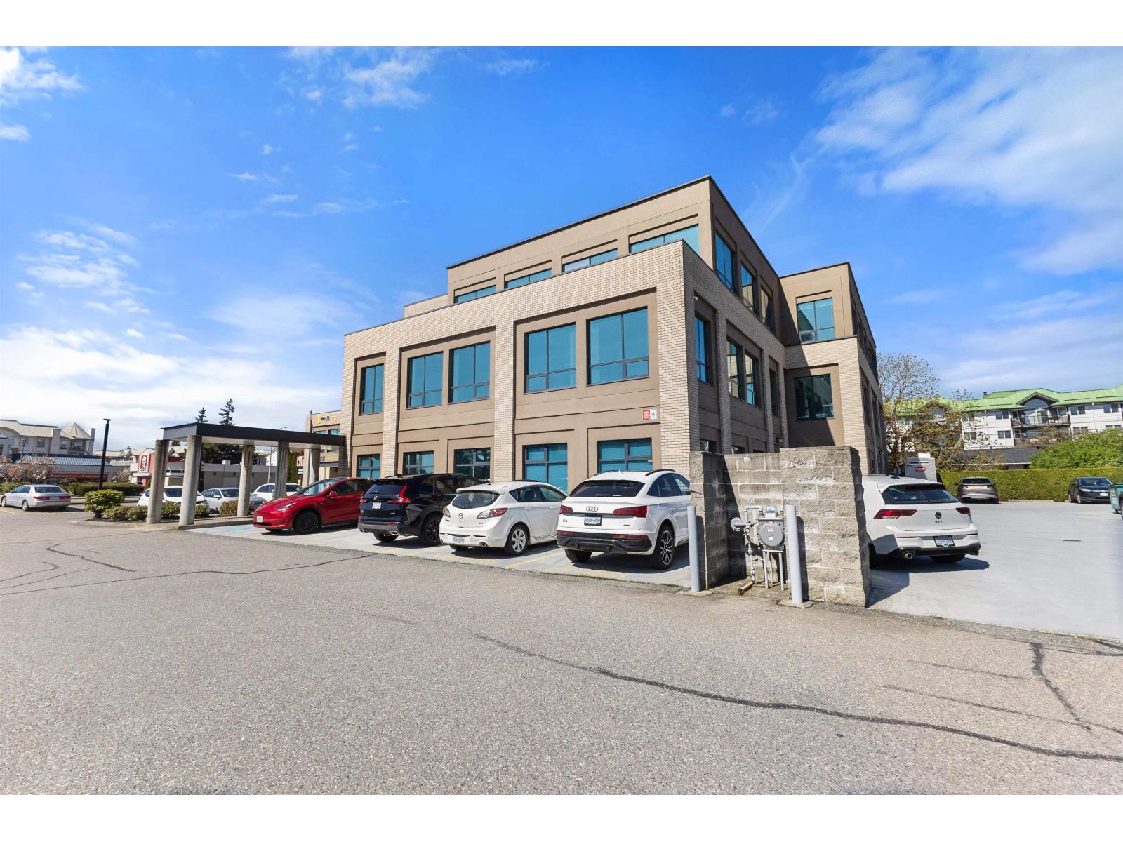Additional image 3 of 201-2692 Clearbrook Road, Abbotsford, BC, V2T2Y8