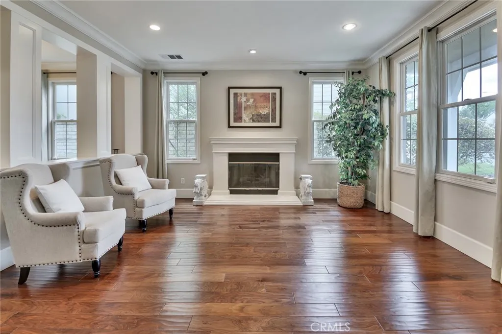 Additional image 4 of 26915 Alder Court, Valencia, CA 91381