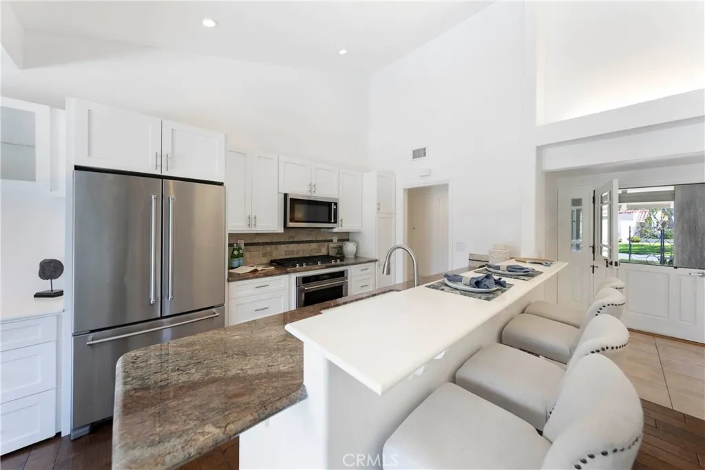 Additional image 14 of 2102 Vista Entrada, Newport Beach, CA 92660