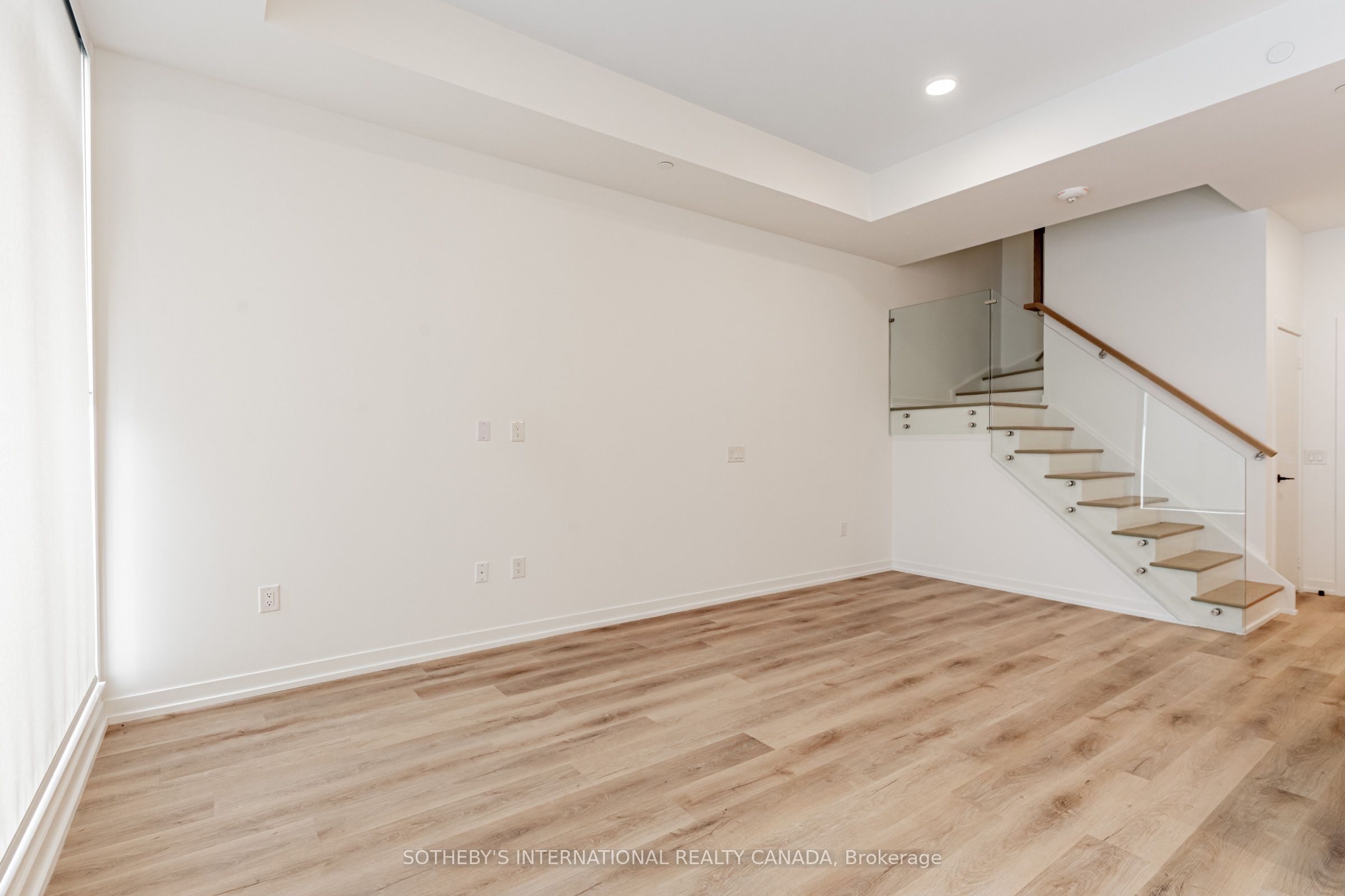 Additional image 6 of TH#101-5 York Garden Way, Toronto, ON, M6A 2V1