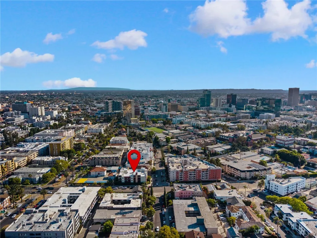 Additional image 105 of 300 S Reno Street Unit 303, Los Angeles, CA 90057