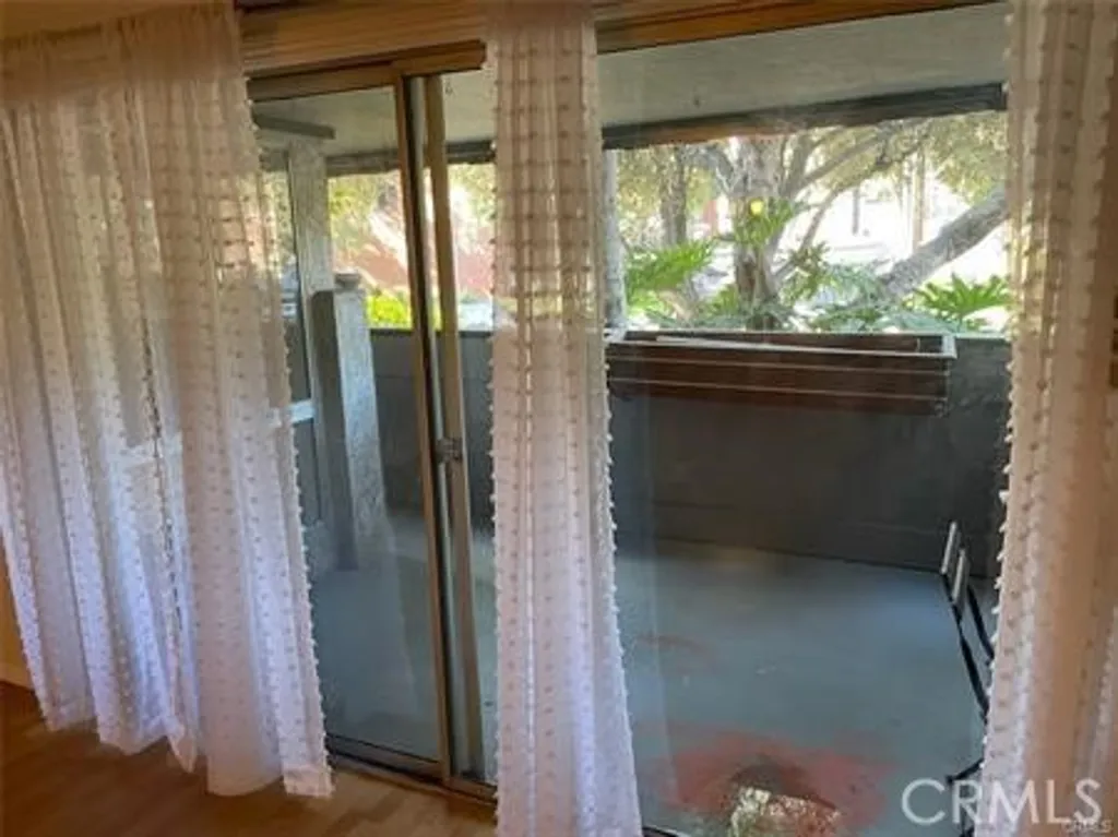 Additional image 8 of 360 S Euclid Ave Unit 122, Pasadena, CA 91101