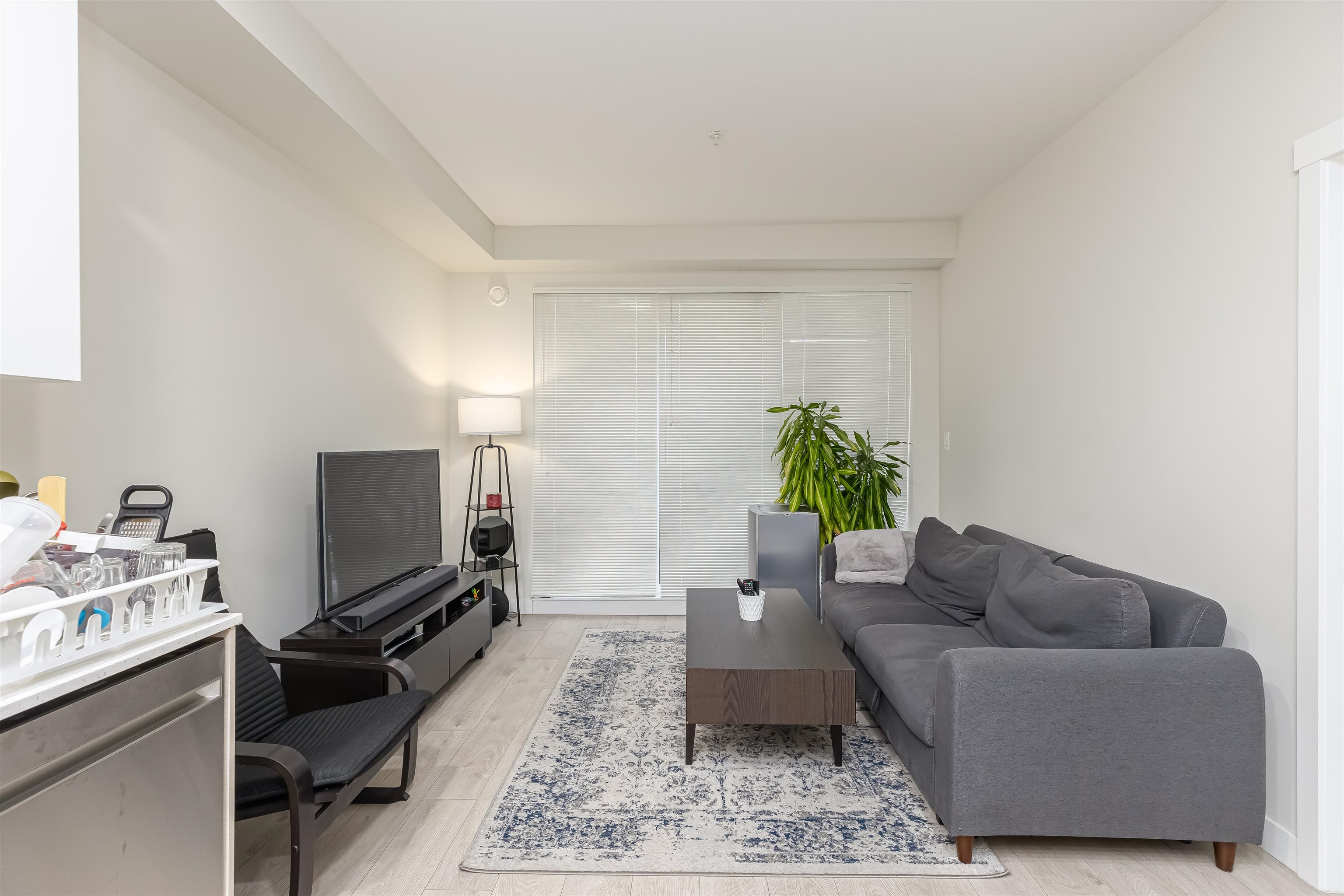 Additional image 4 of 406-10838 Whalley Boulevard, Surrey, BC, V3R 0G8