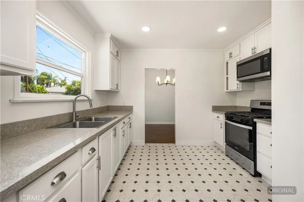 Additional image 38 of 2048 N Hicks Ave, Los Angeles, CA 90032
