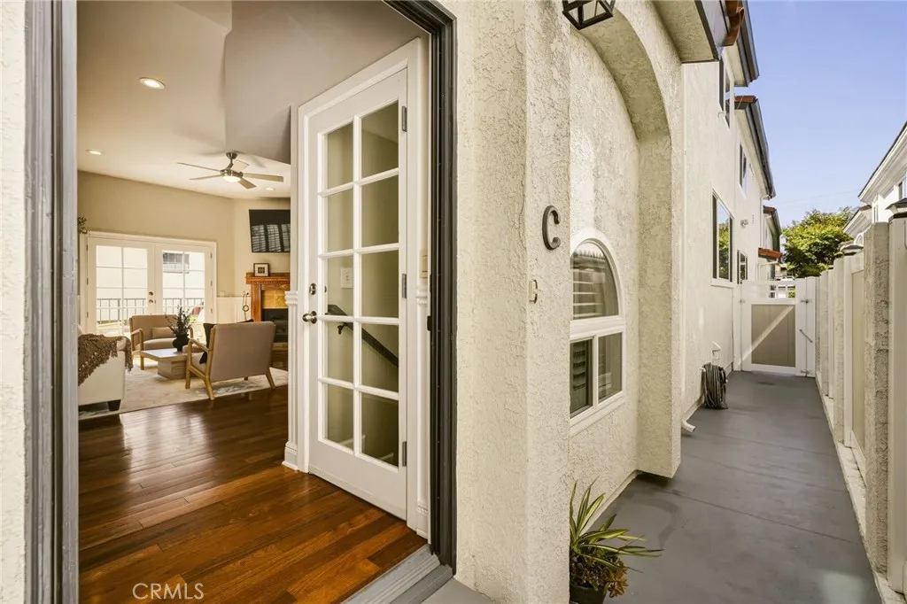 Additional image 4 of 2010 Mathews Avenue Unit C, Redondo Beach, CA 90278