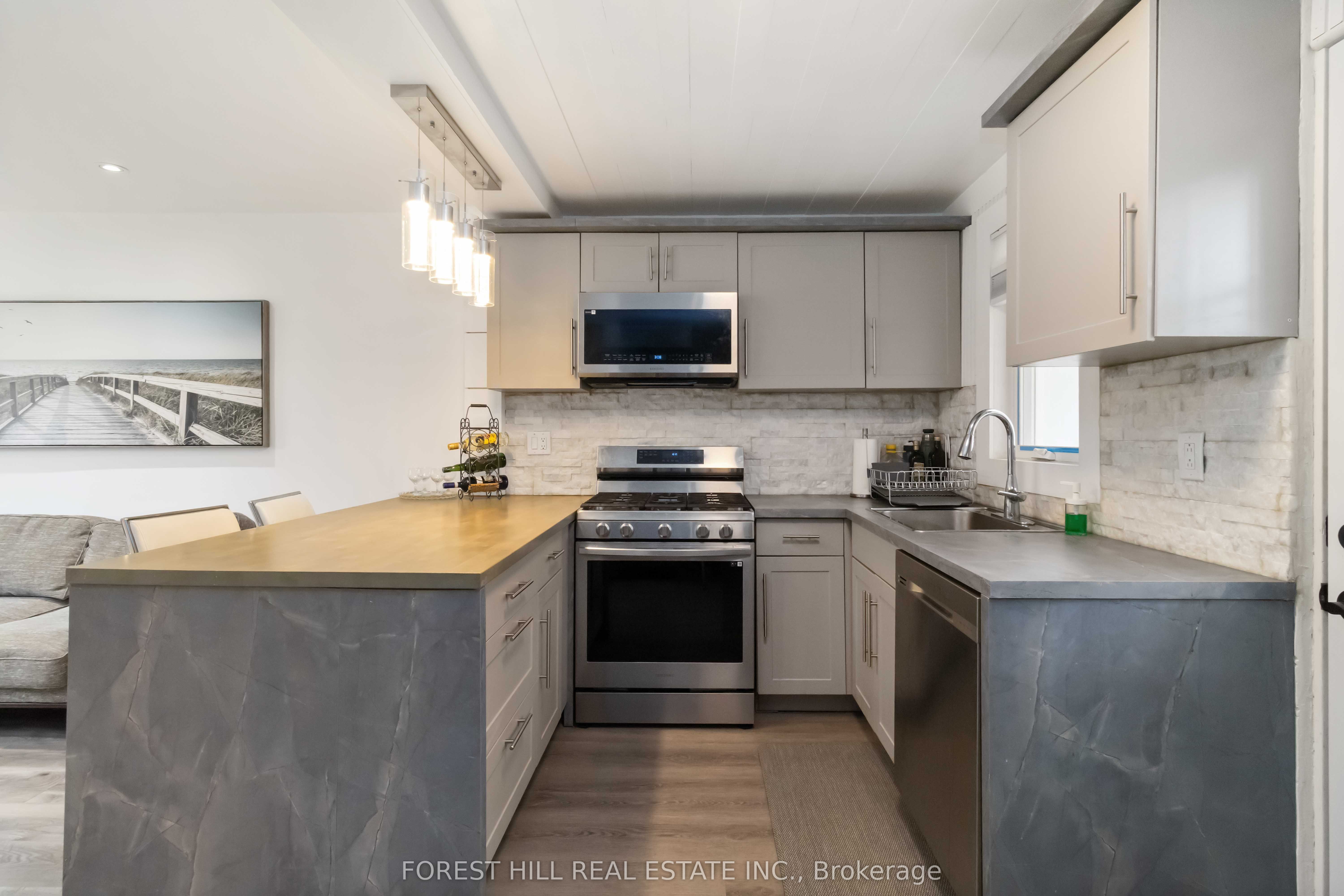 Additional image 4 of 310 Senlac Road, Toronto, ON, M2R 1R1