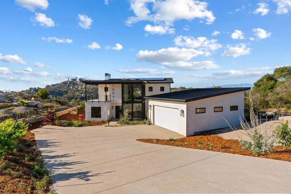 Additional image 6 of 10042 Tall Oak Dr, Escondido, CA 92026