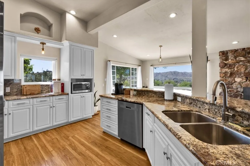 Additional image 88 of 55183 Cooper Lane, Yucca Valley, CA 92284