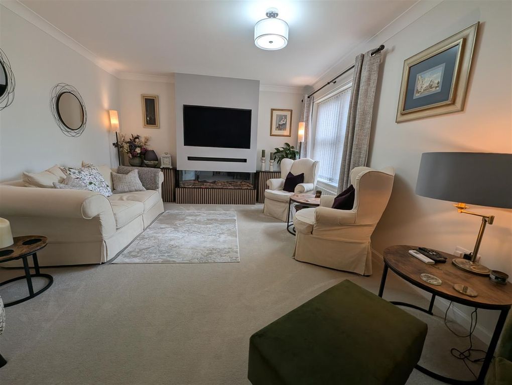 Additional image 7 of 2 bed flat for saleTrinity Mews, Darlington DL3