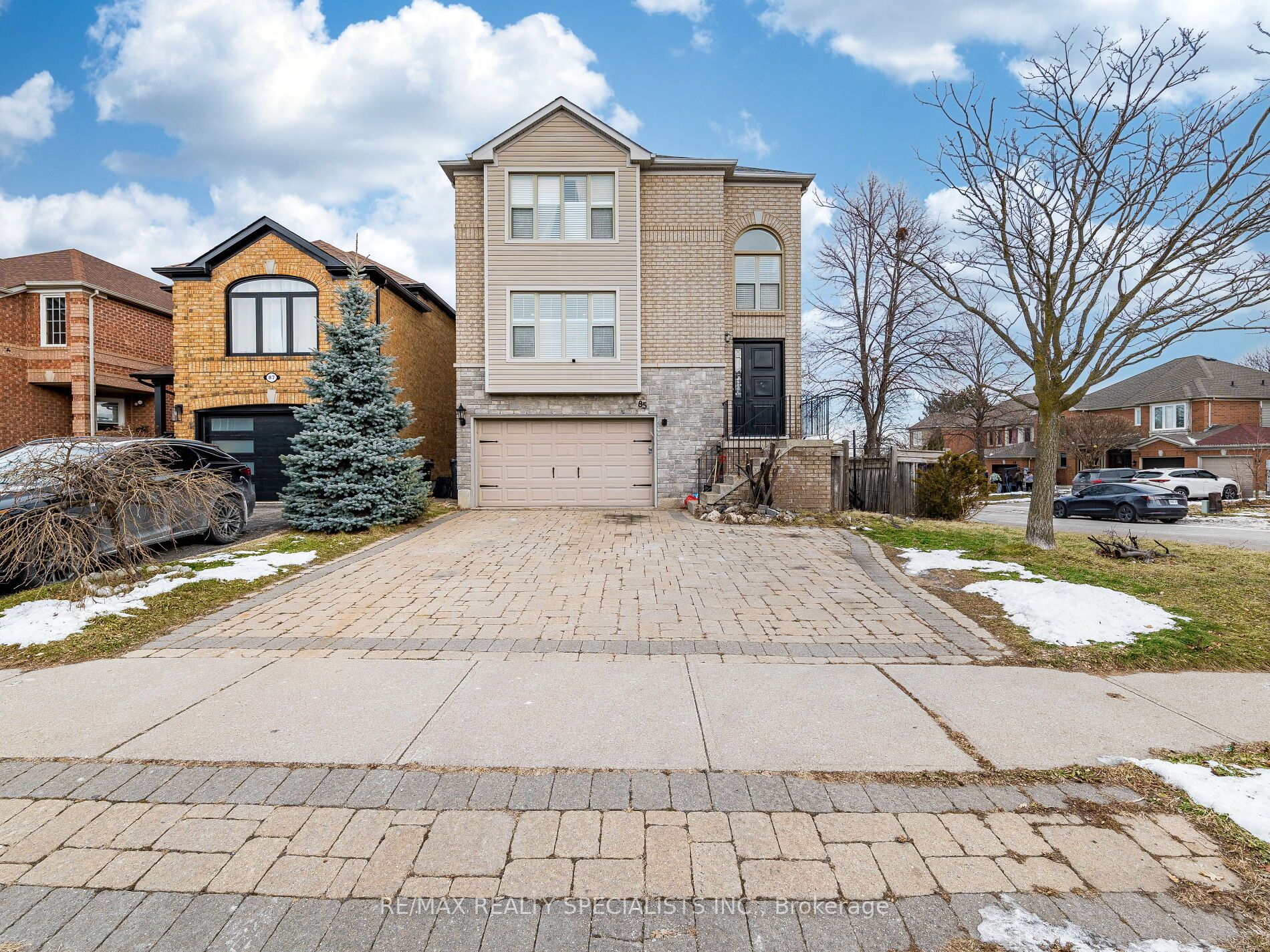 85 Forestgrove Circle, Brampton, ON, L6Z 4T5