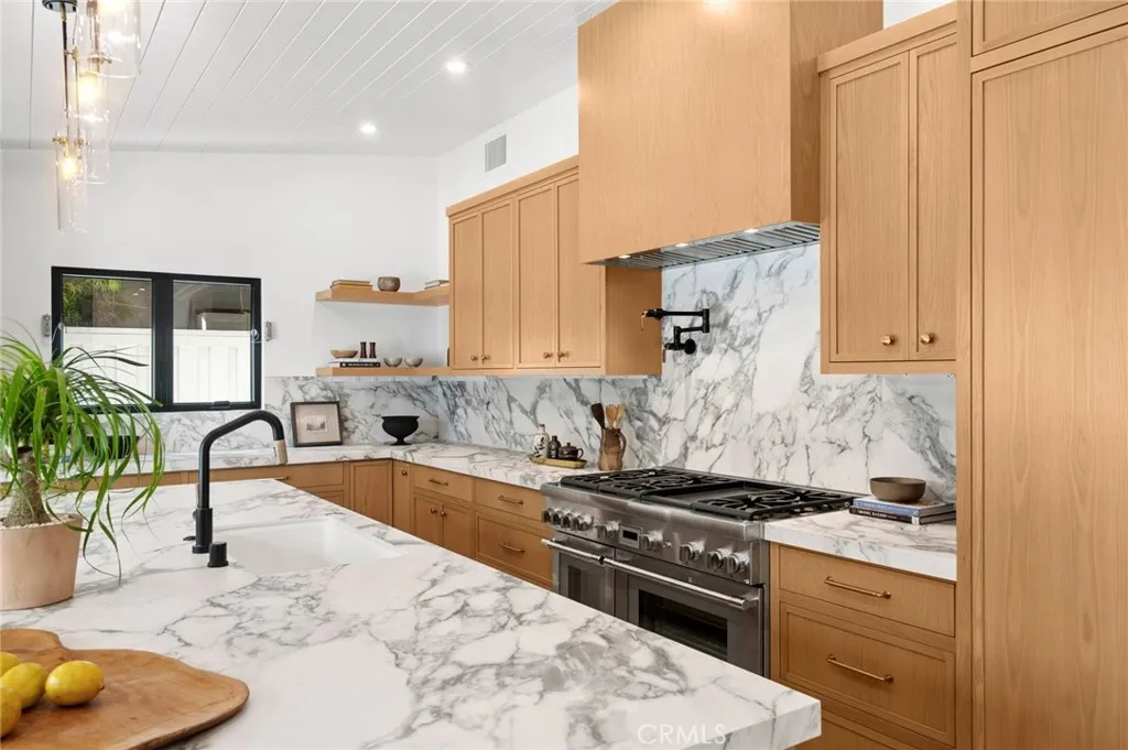 Additional image 14 of 2501 Via Marina, Newport Beach, CA 92660