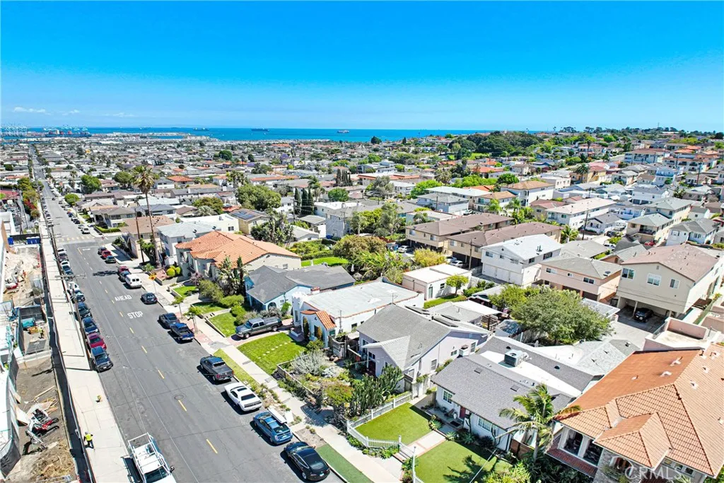 1055 W 17th St, San Pedro, CA 90731