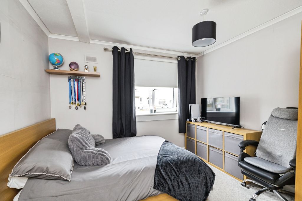 Additional image 12 of 3 bed flat for saleEaster Drylaw Drive, Edinburgh EH4