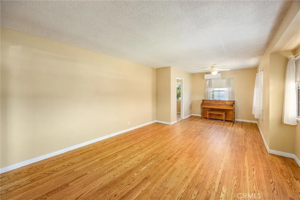 159 E La Verne Ave, Pomona, CA 91767 photo 3