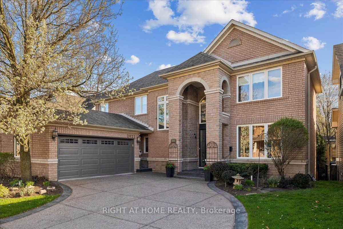 Additional image 2 of 2021 Oak Grove Place, Burlington, ON, L7L 6M8