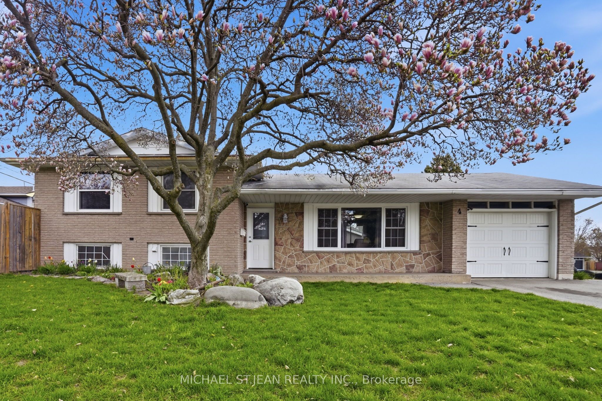 Additional image 2 of 4 Clifton Downs Road, Hamilton, ON, L9C 2P2