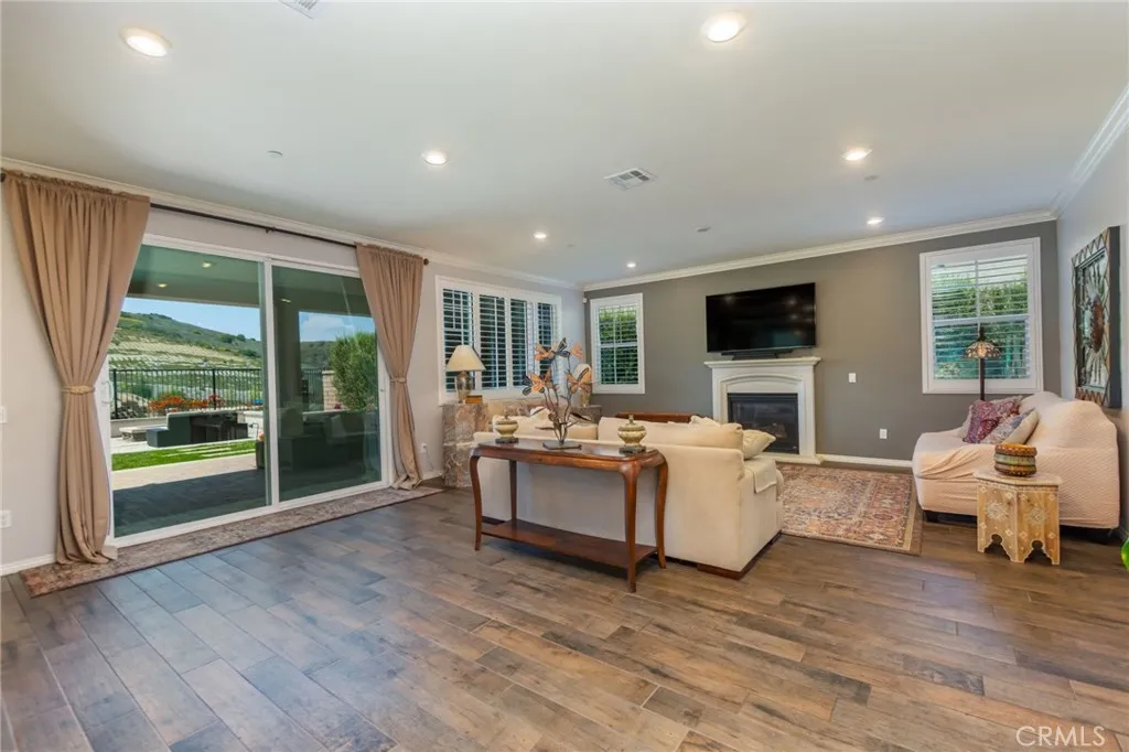 Additional image 17 of 231 Sequoia Avenue, Simi Valley, CA 93065