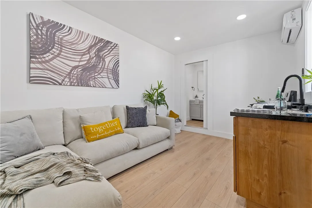 Additional image 31 of 11863 S Avalon Boulevard, Los Angeles, CA 90061