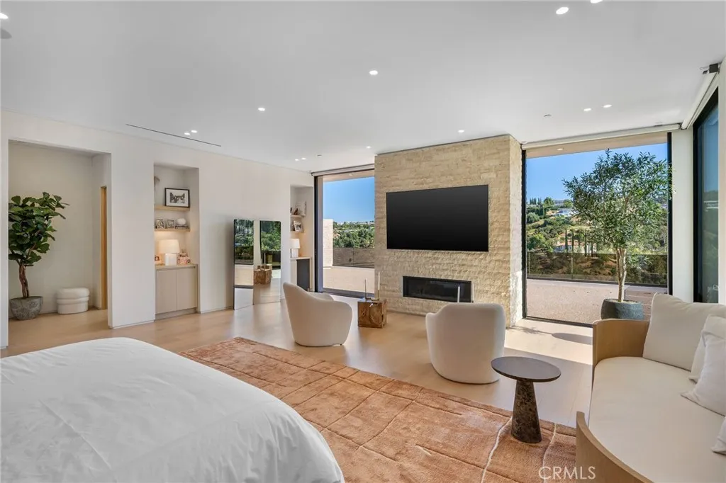 Additional image 42 of 16988 Strawberry Drive, Encino, CA 91436