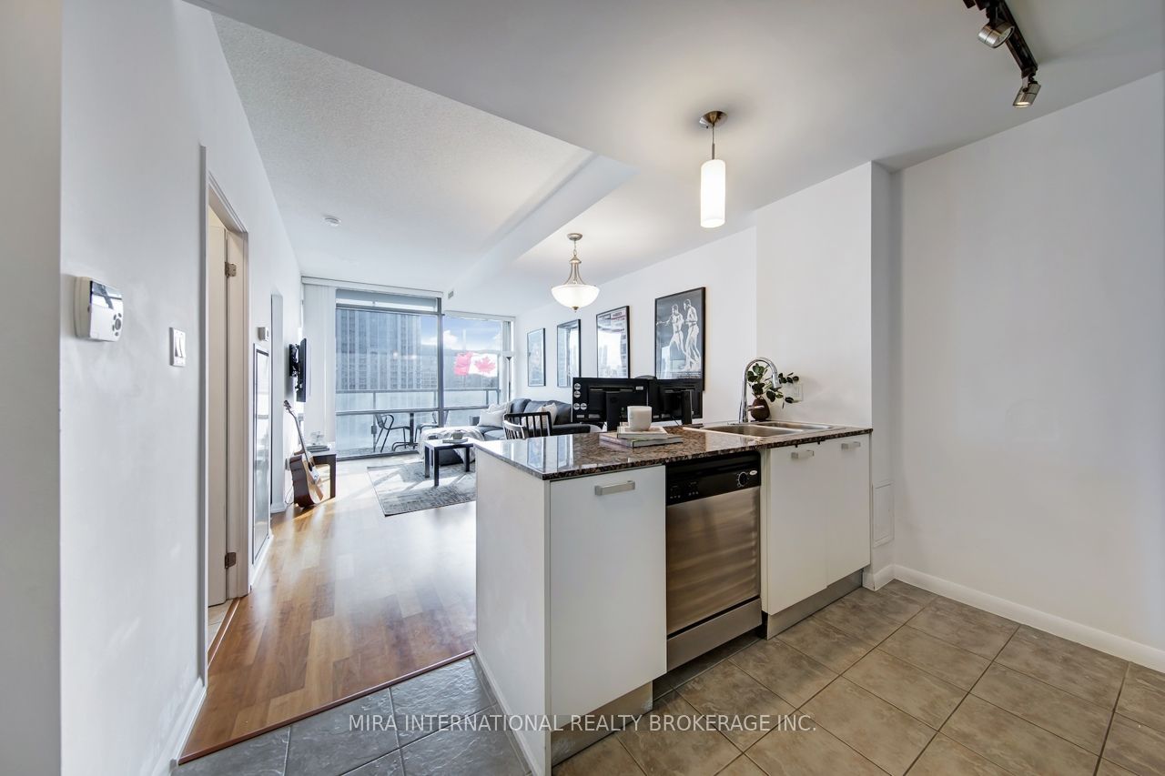 Additional image 5 of 2306-38 Grenville Street, Toronto, ON, M4Y 1A5