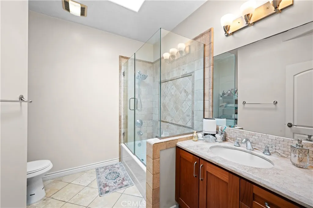 Additional image 38 of 626 E Orange Grove Avenue Unit 301, Burbank, CA 91501