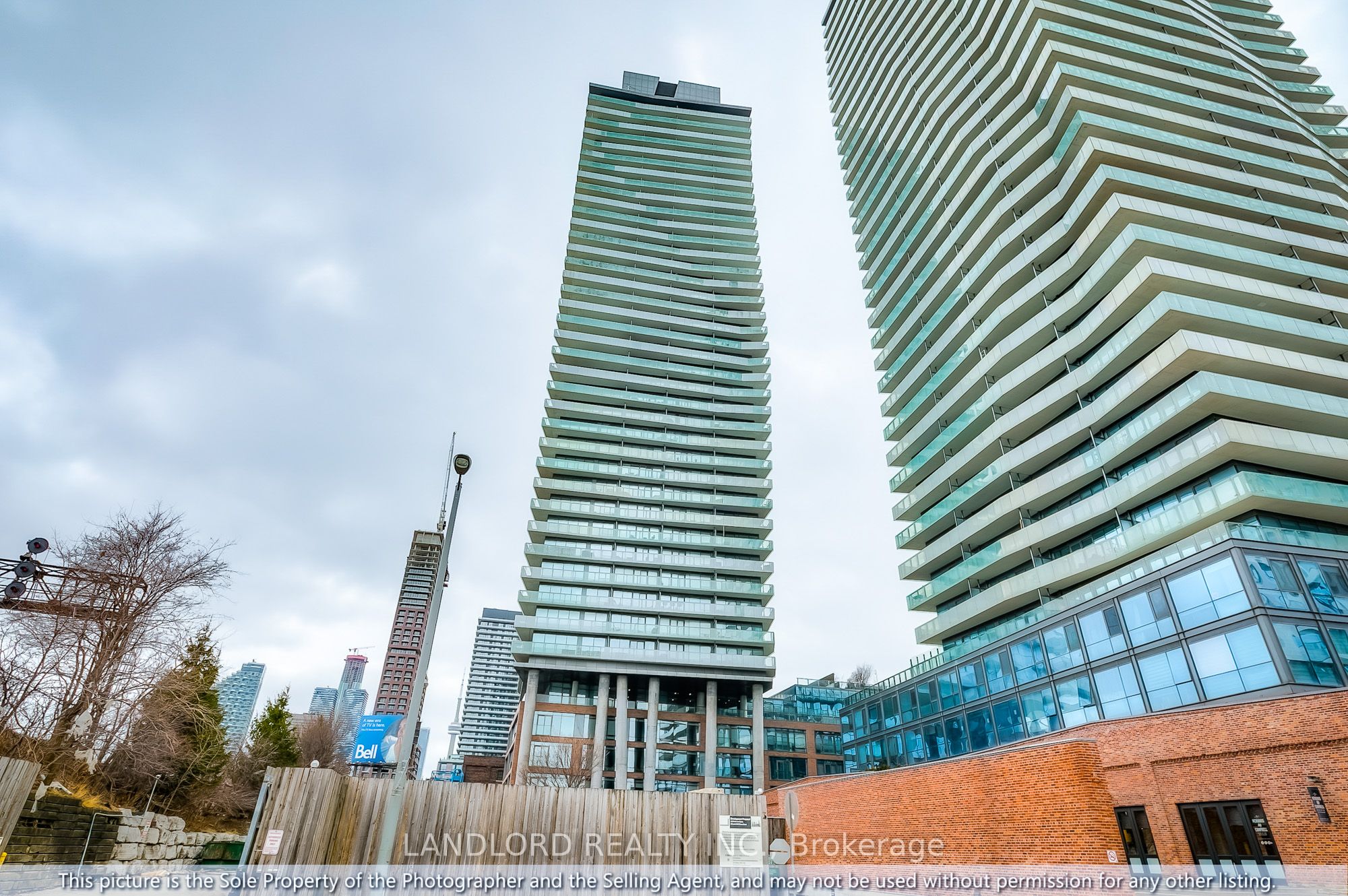 903-70 Distillery Lane, Toronto, ON, M5A 0E3