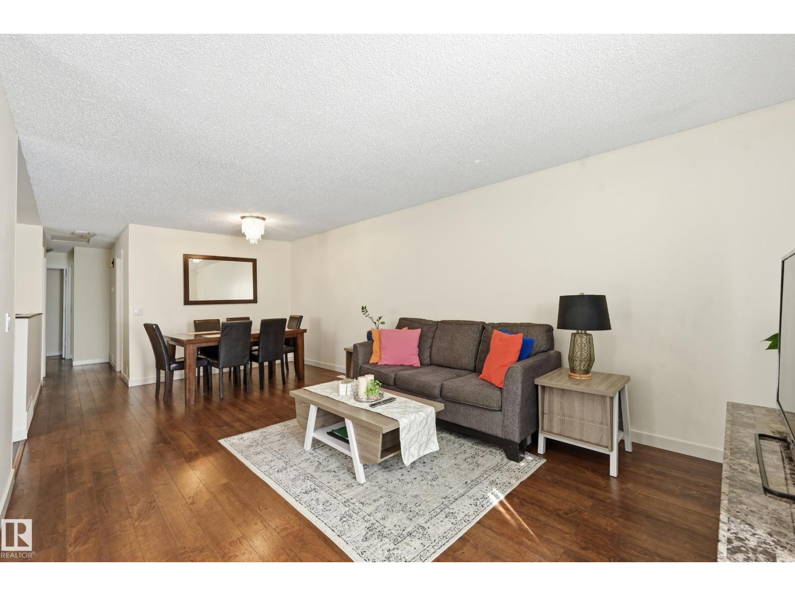 Additional image 2 of 18424 96a Avenue NW, Edmonton, AB, T5T3N9