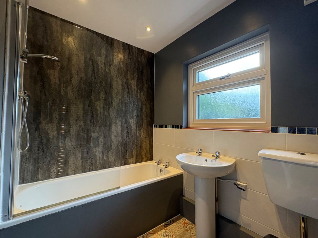 Additional image 7 of 3 bed semi-detached house for saleSiddington, Cirencester, Gloucestershire GL7