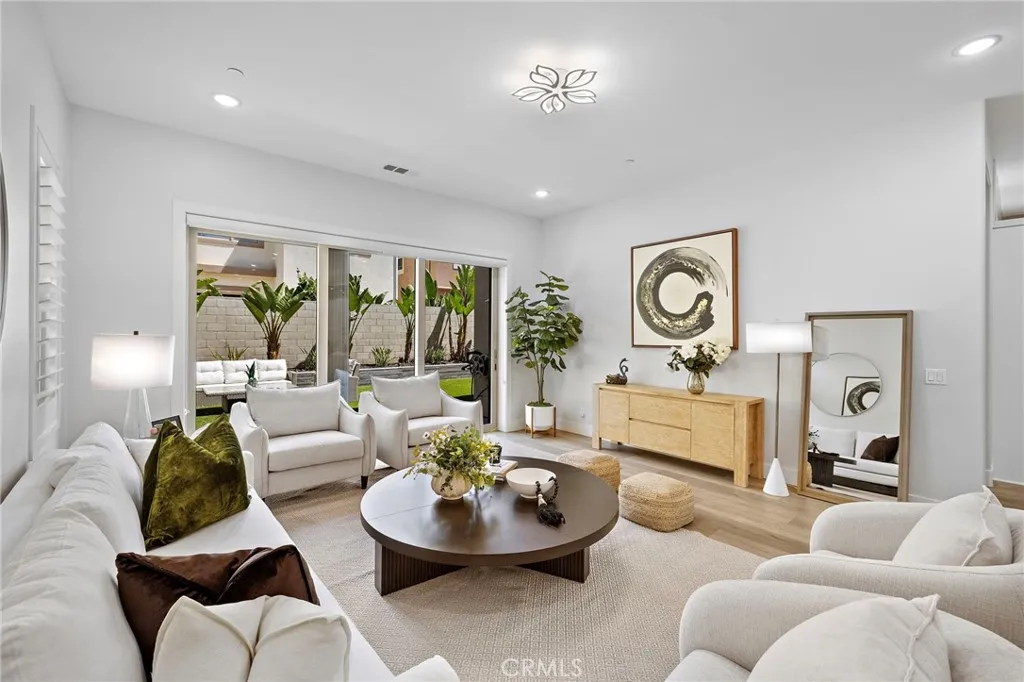 Additional image 76 of 53 Lunar, Irvine, CA 92618