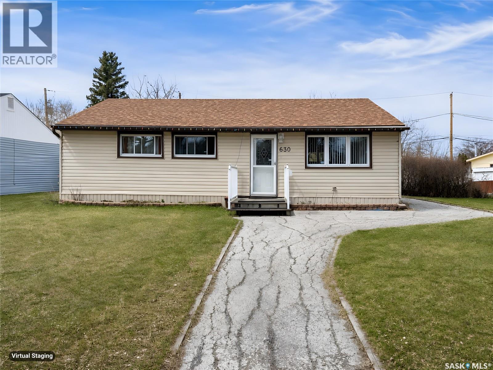 630 Williams Crescent, Regina, SK, S4T6B2
