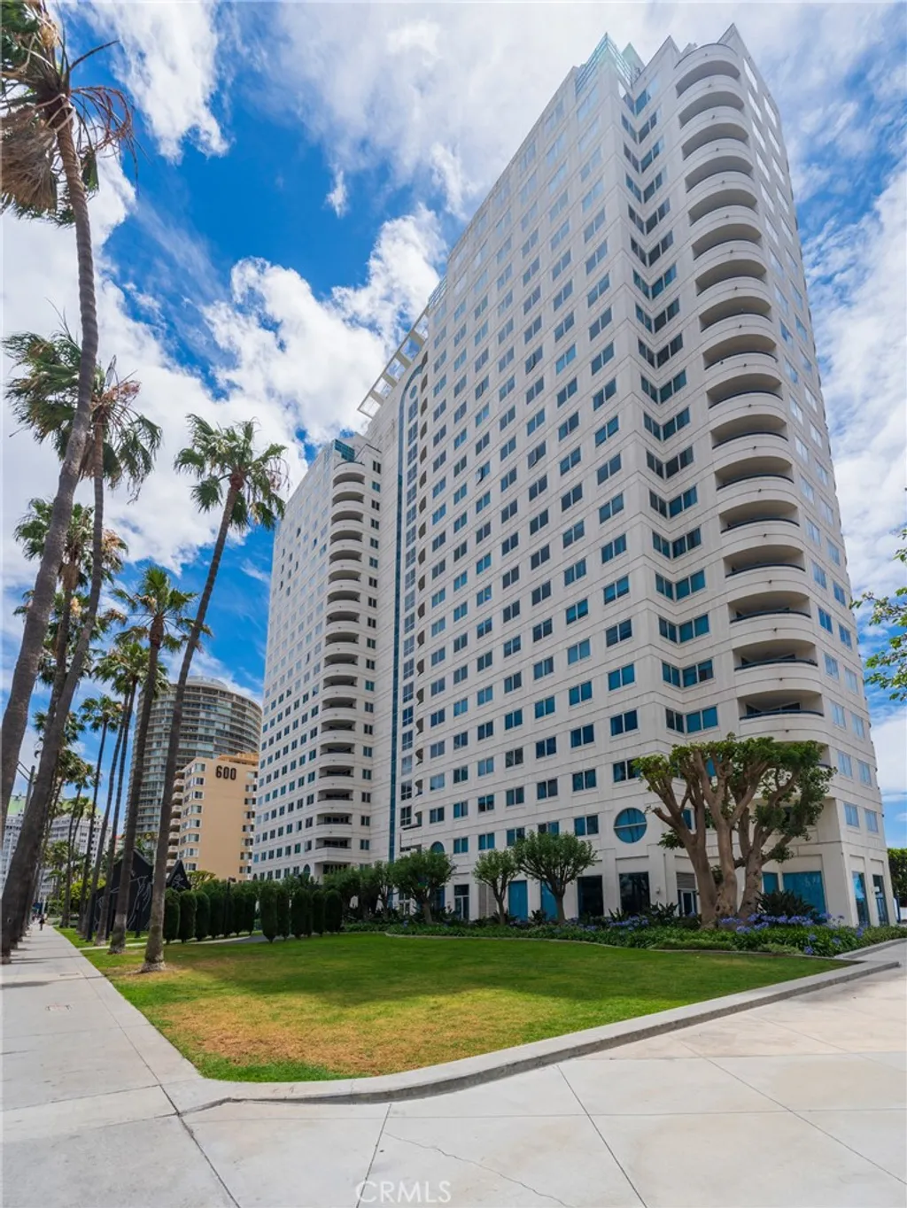525 E Seaside Way Unit 1802, Long Beach, CA 90802 photo 2