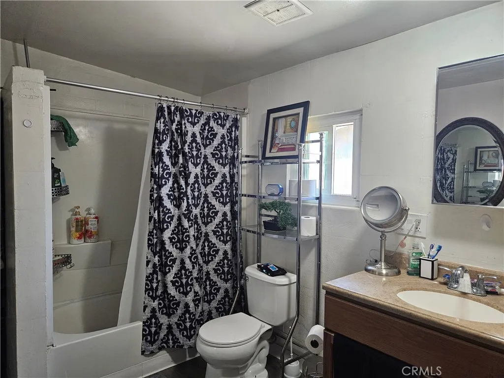 Additional image 36 of 537 E 3rd St, Rialto, CA 92376