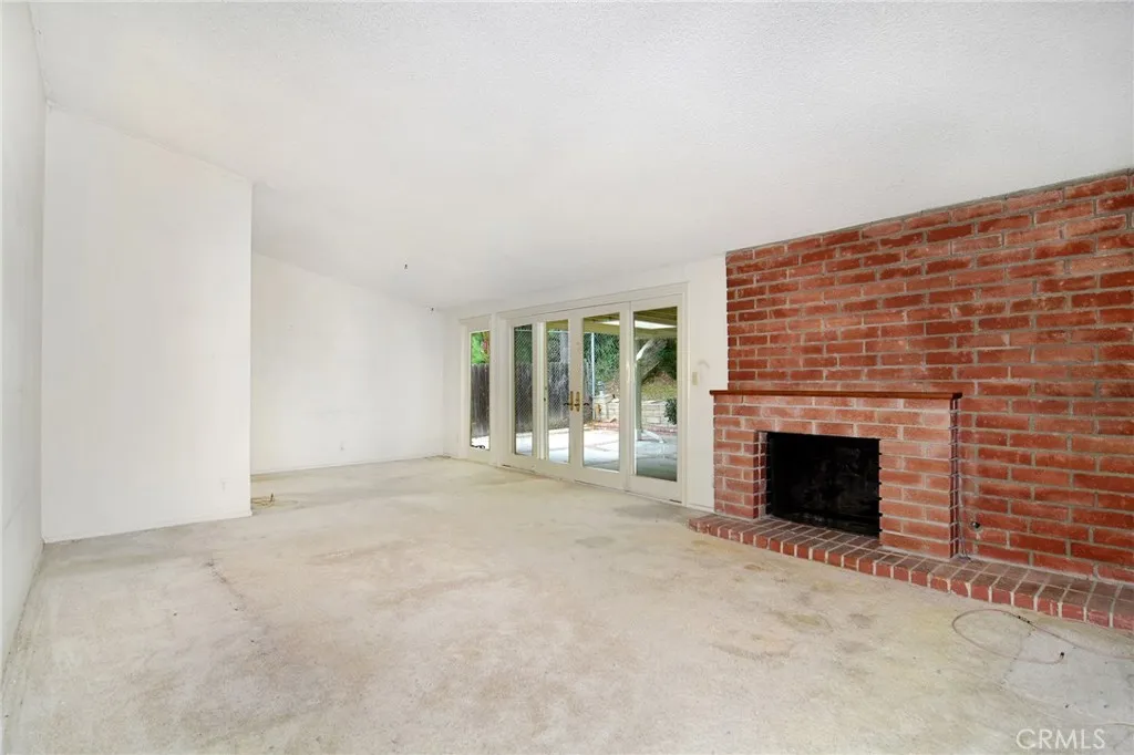 Additional image 3 of 20600 Clarendon St, Woodland Hills, CA 91367