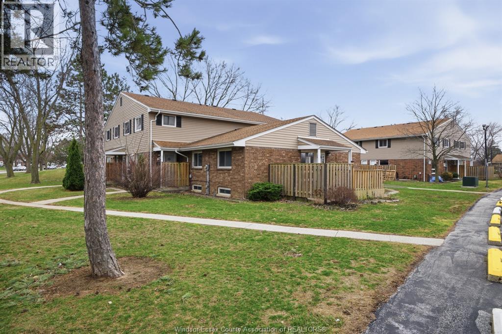 Additional image 3 of 10-2915 Meadowbrook Lane, Windsor, ON, N8T3C4