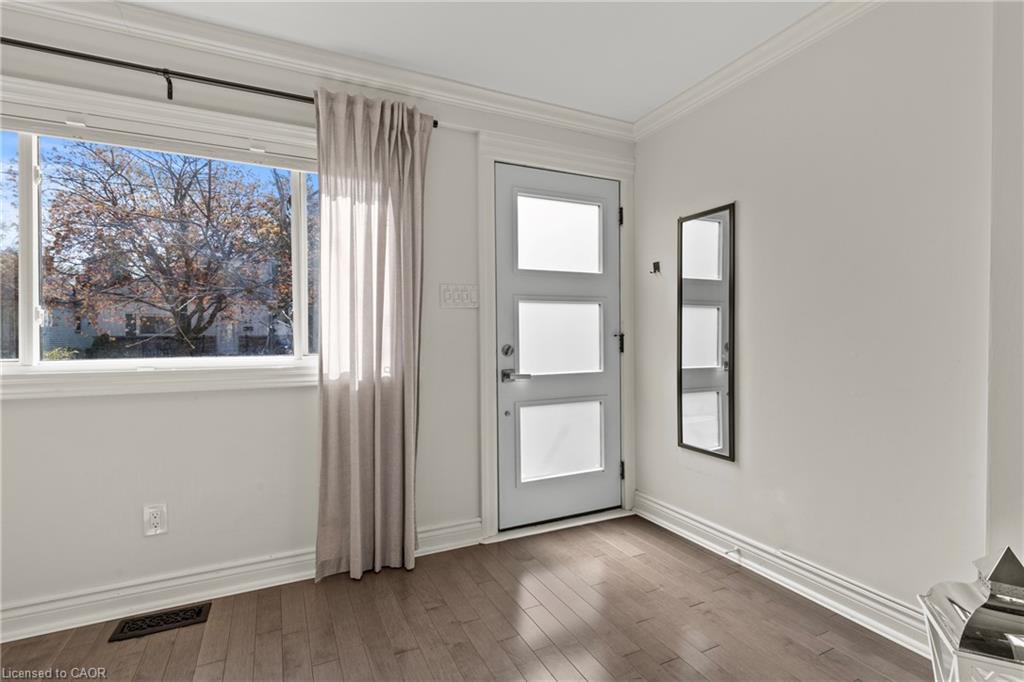 Additional image 3 of 33 Huxley Avenue N, Hamilton, ON, L8H 4P1