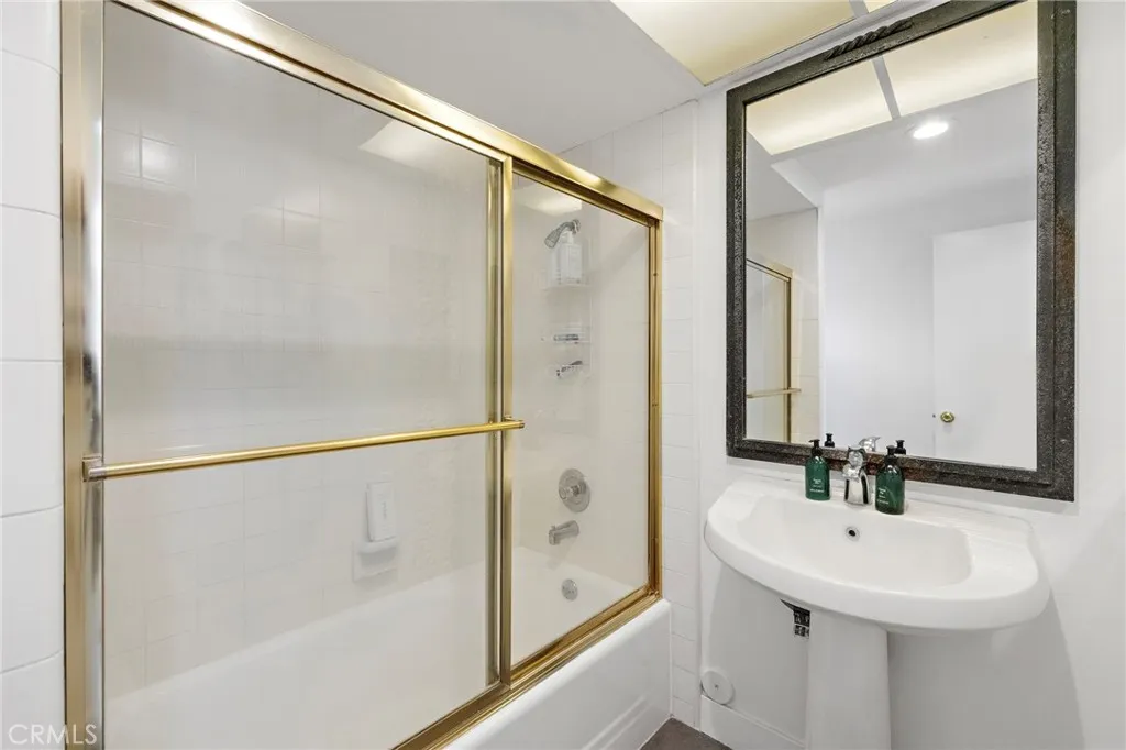 Additional image 25 of 2435 Marseilles Way, Costa Mesa, CA 92627
