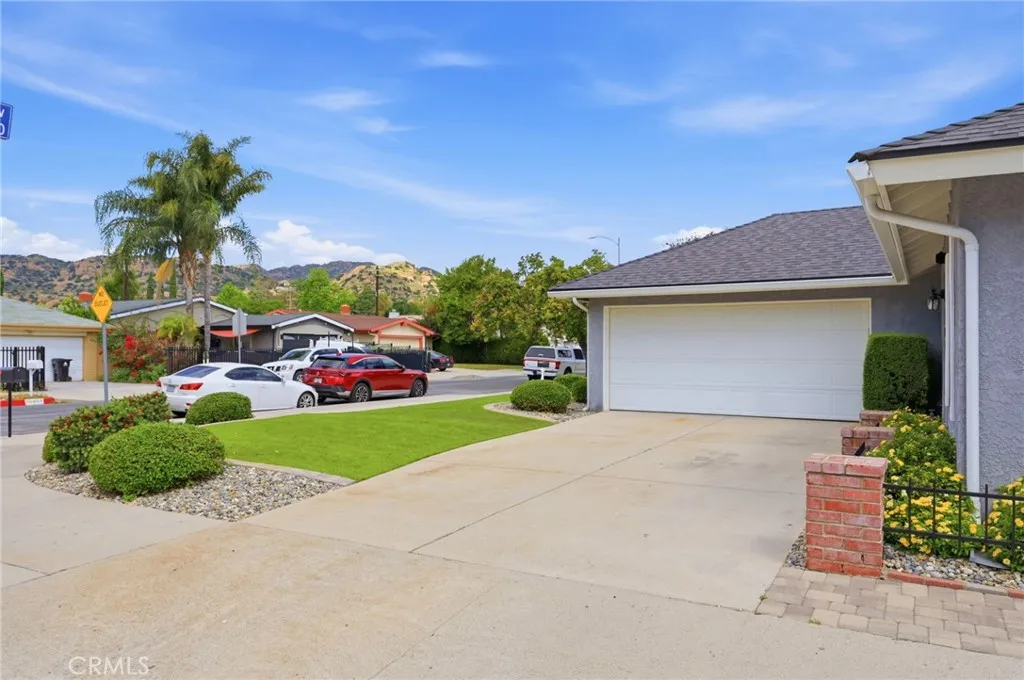 Additional image 3 of 10400 Hanna Avenue, Chatsworth, CA 91311