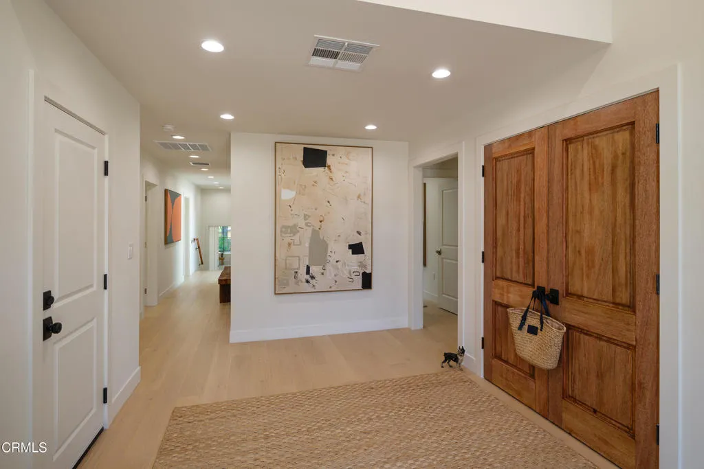Additional image 21 of 604 De Nova Street, La Canada Flintridge, CA 91011
