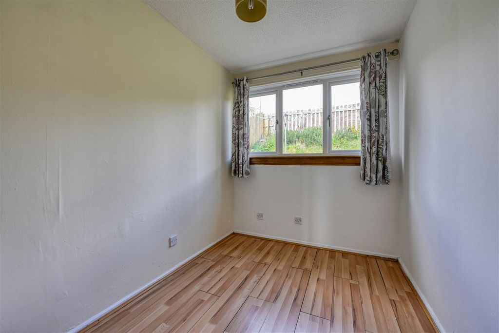 Additional image 8 of 2 bed flat for saleGlengarry Road, Inverness IV3