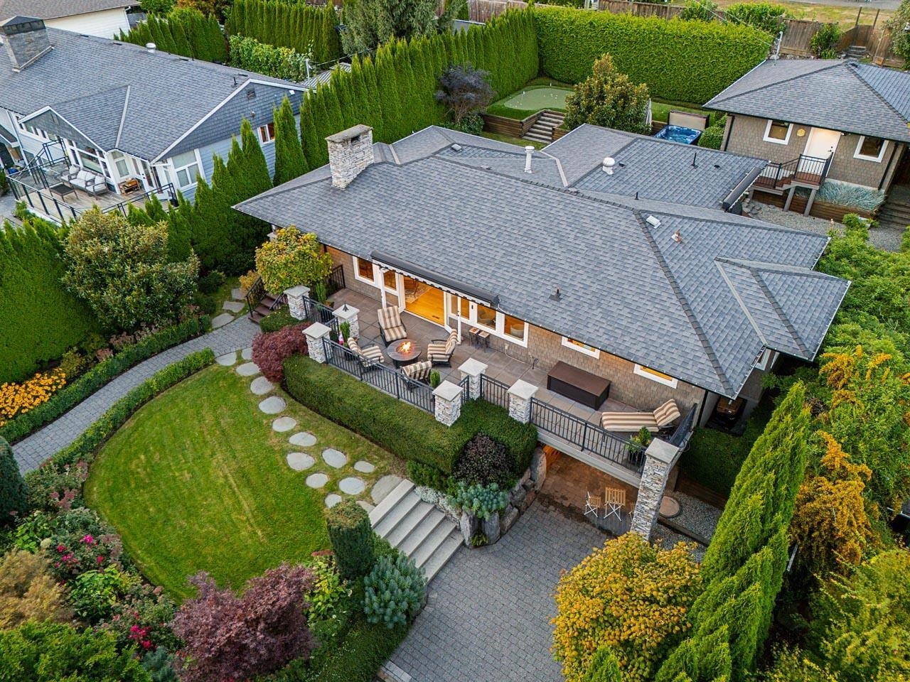 1425 Palmerston Avenue, West Vancouver, BC, V7T 2H8