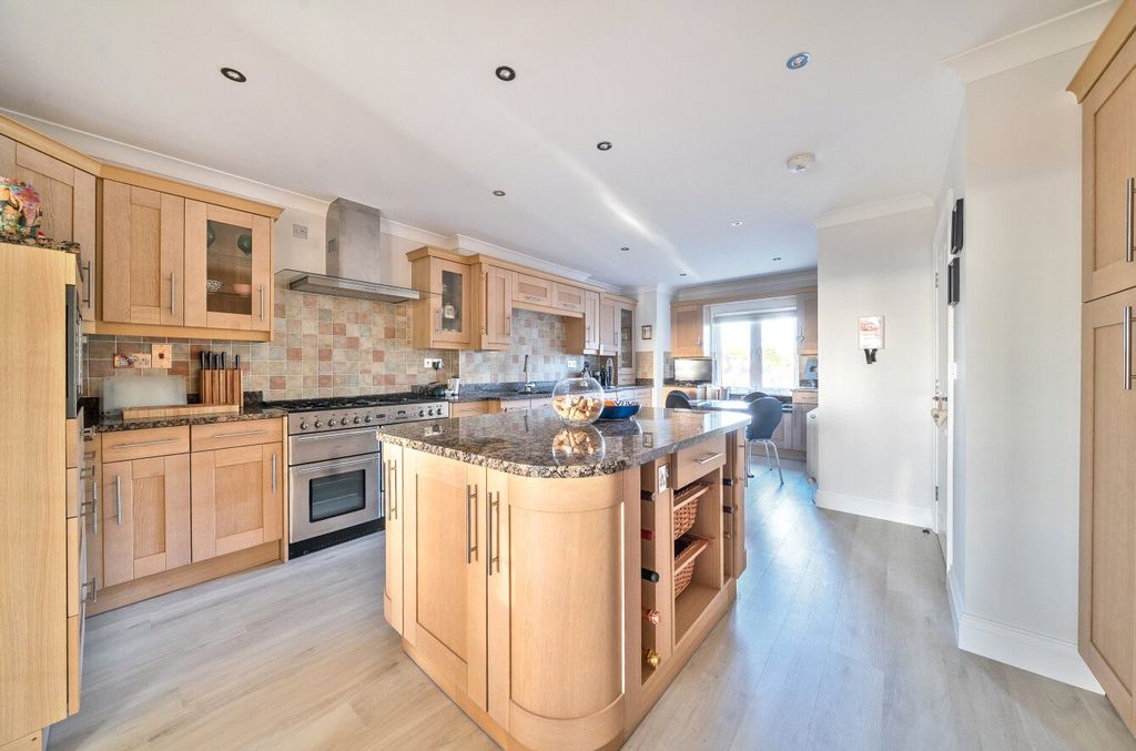 Additional image 5 of 4 bed flat for saleDouglas Avenue, Exmouth EX8