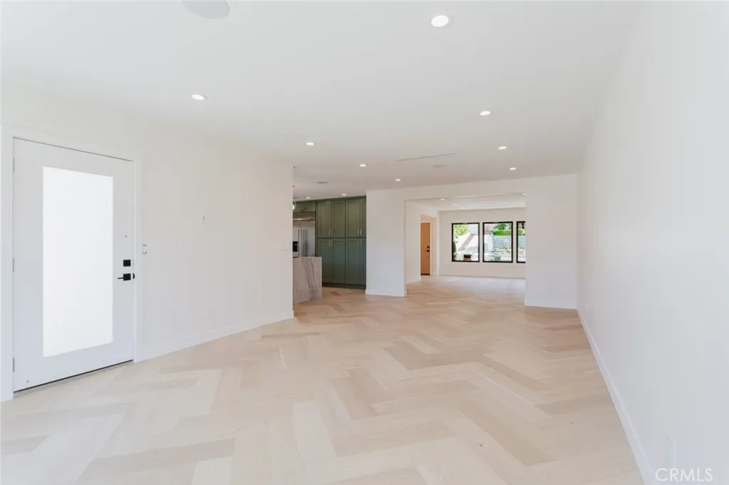 Additional image 103 of 941 Sherlock Drive, Burbank, CA 91501