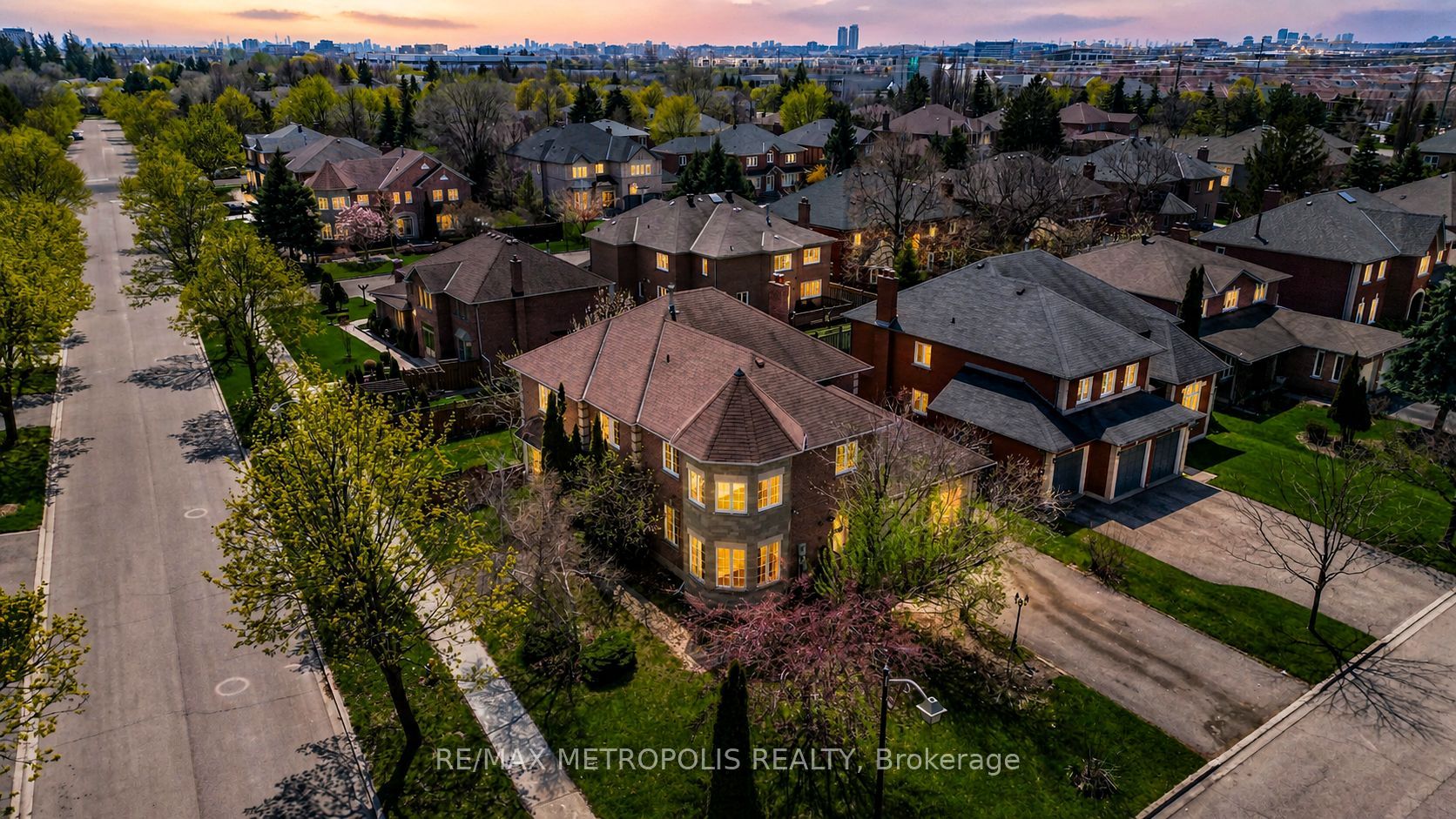 2 Schooner Court, Markham, ON, L6C 1R2