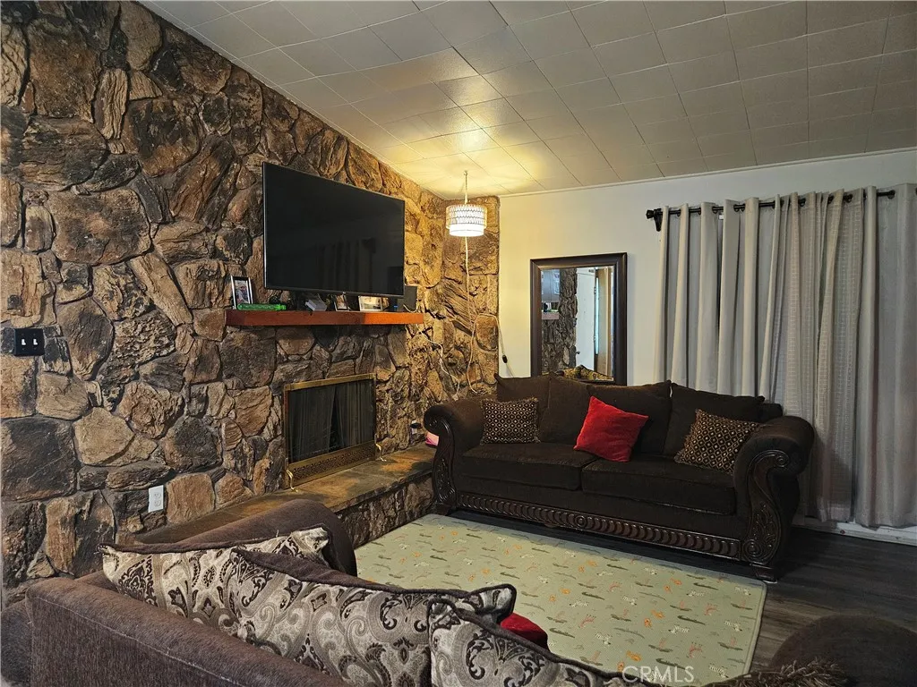 Additional image 63 of 537 E 3rd St, Rialto, CA 92376