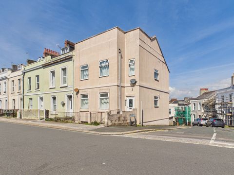 North Road West, Stonehouse PL1