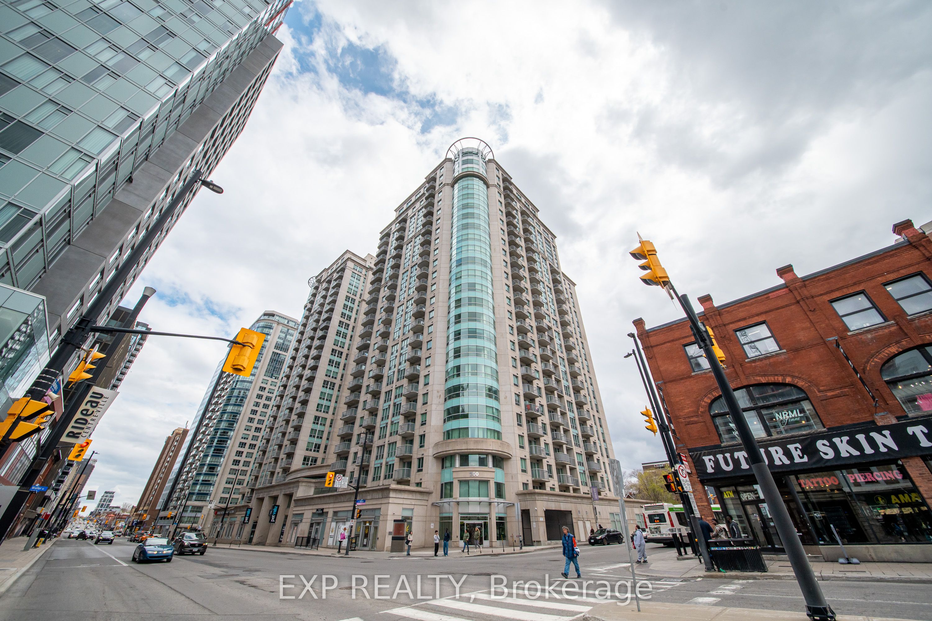 2008-200 Rideau Street, Ottawa, ON, K1N 5Y1