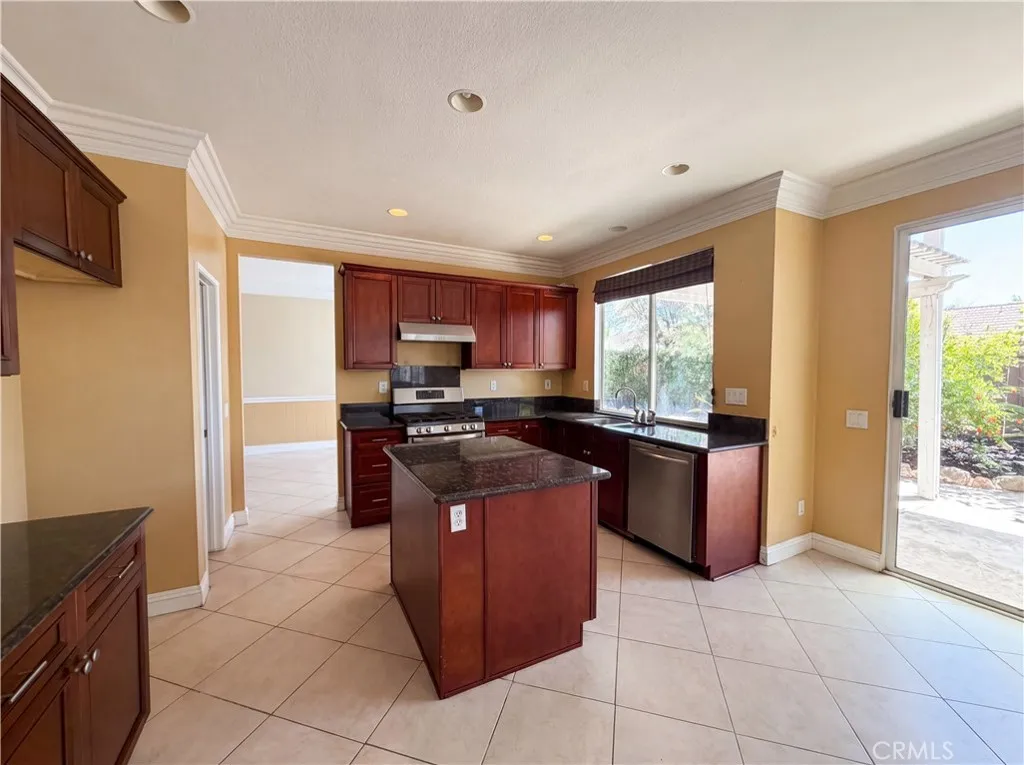 Additional image 2 of 27801 Canyon Hills Way, Murrieta, CA 92563