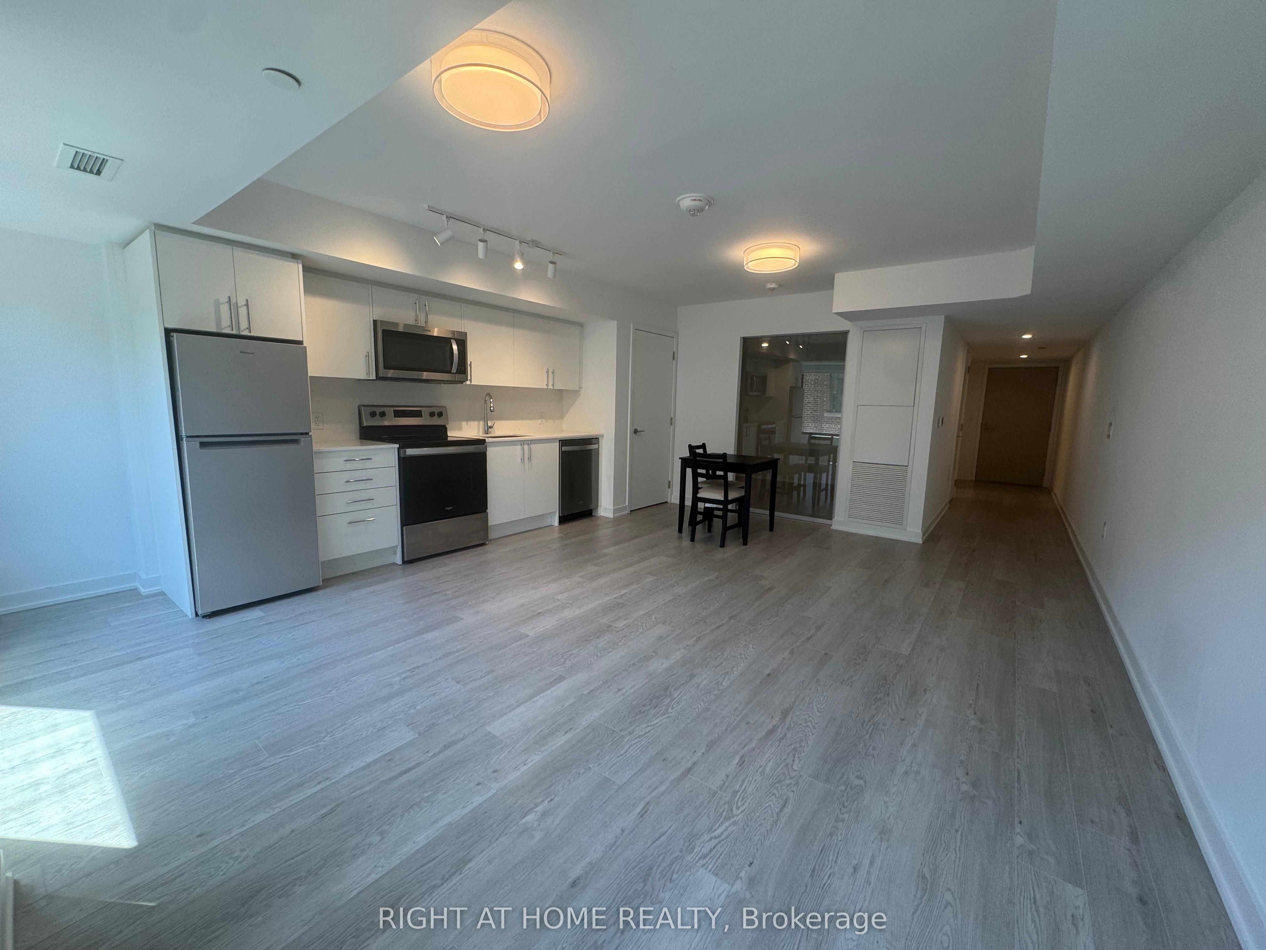 Additional image 5 of 322-3 Strathgowan Avenue, Toronto, ON, M4N 1B8