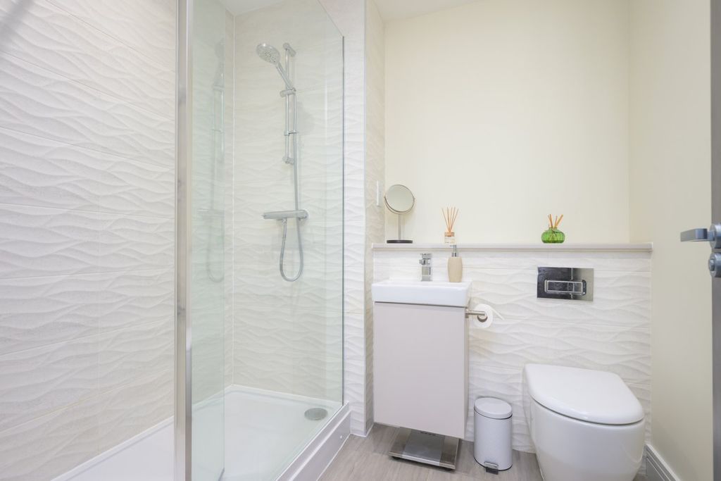 Additional image 17 of 2 bed flat for saleJardine Avenue, Falkirk FK2