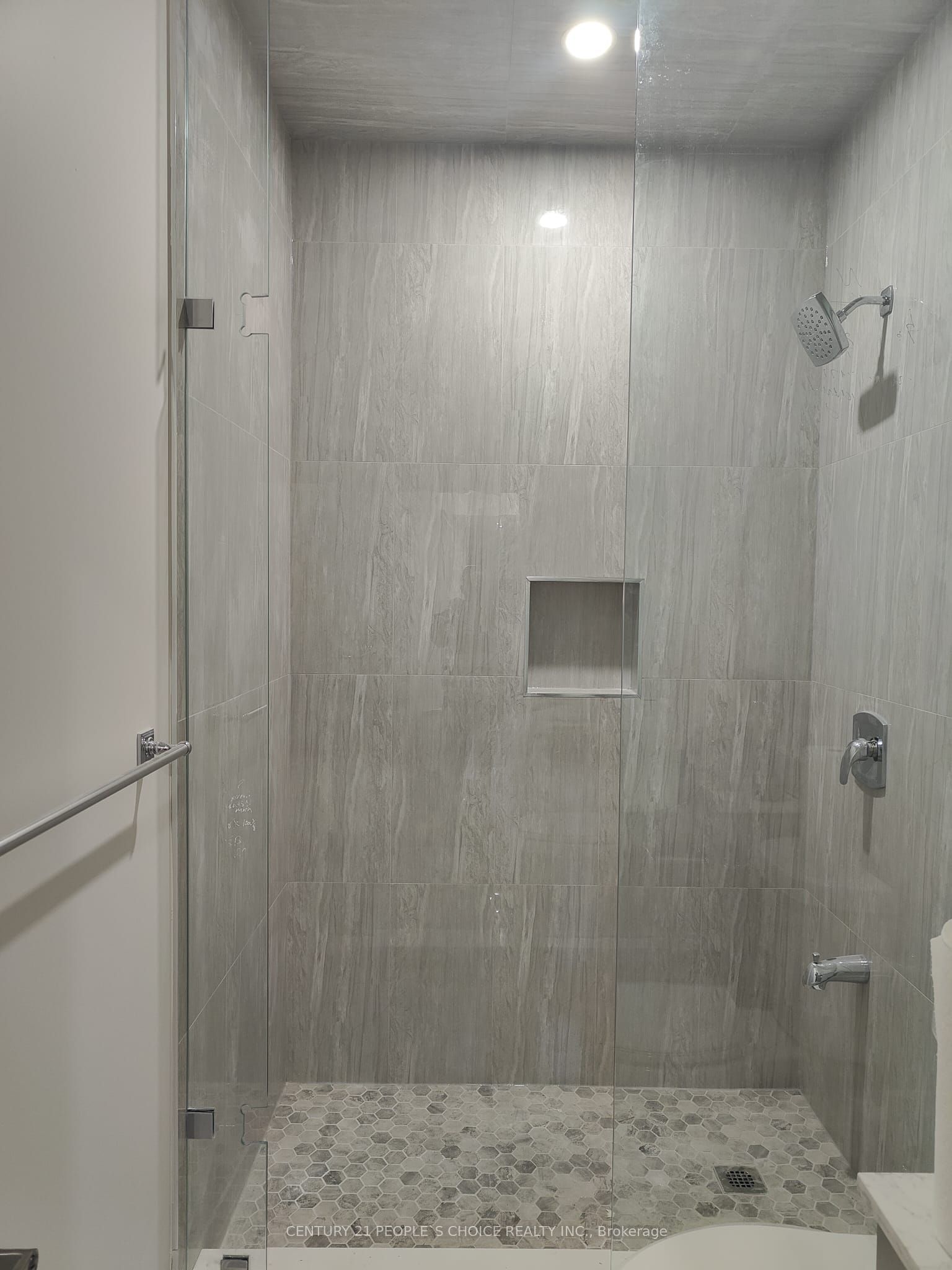 Additional image 6 of 126 Degrey Drive, Brampton, ON, L6P 4L7